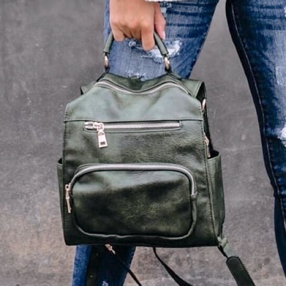 NWT URBAN EXPRESSIONS BEDFORD CONVERTIBLE BACKPACK🎒-OLIVE🫒, BNWTIB✨Rare Find✨ - Picture 1 of 10